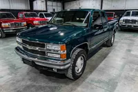 1996-Chevrolet-Silverado-Emerald Green Metallic-146925-33.jpg